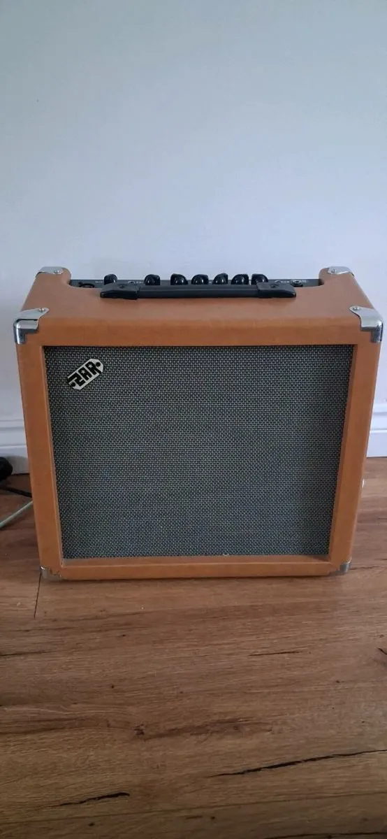 Guitar amp - Image 1