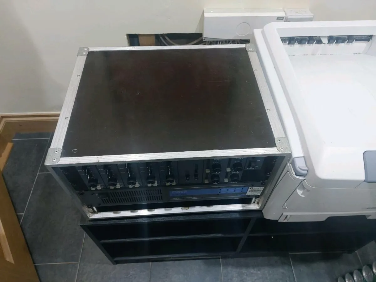 Cloud 4 way amp and 4-way mixer - Image 2