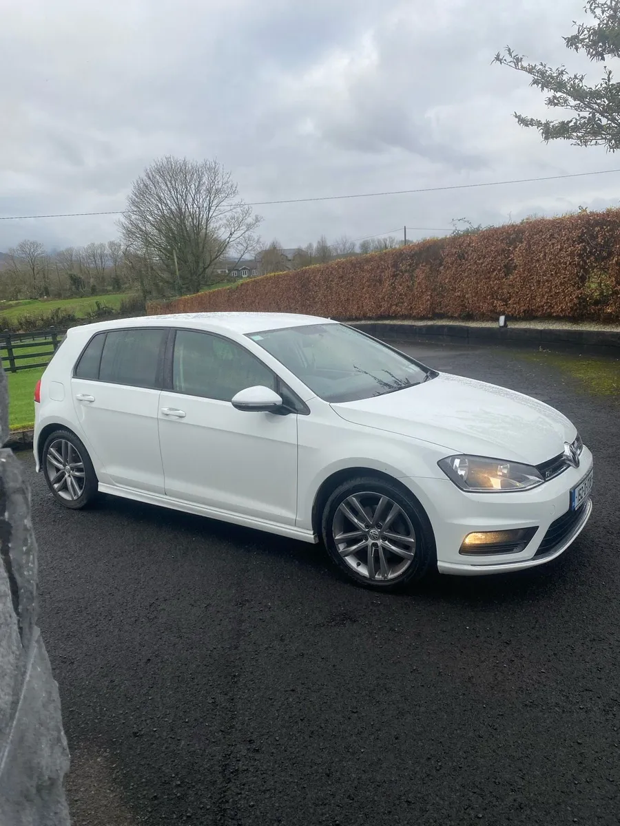 Volkswagen Golf (152) R-Line Auto - Image 1