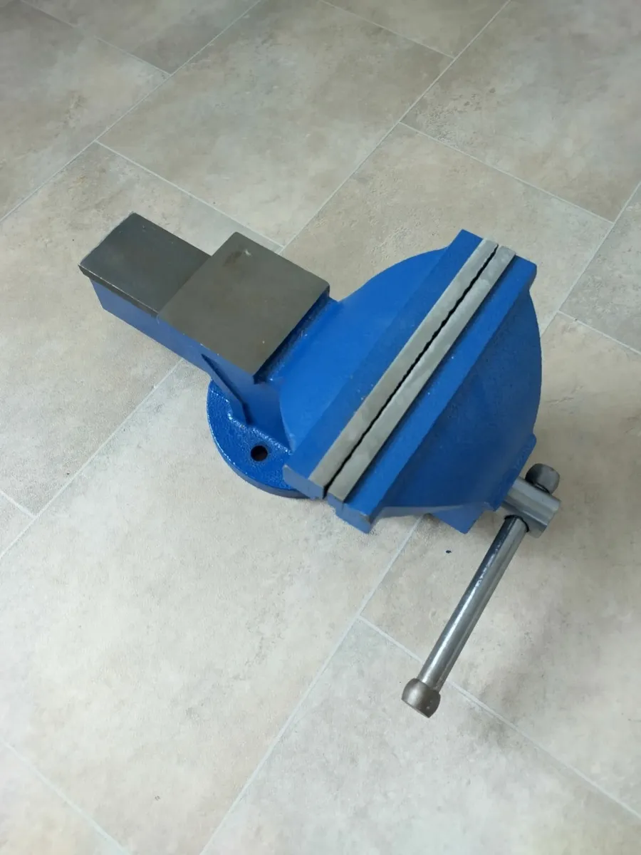 8 (200mm) Mechanics Vice - Image 1