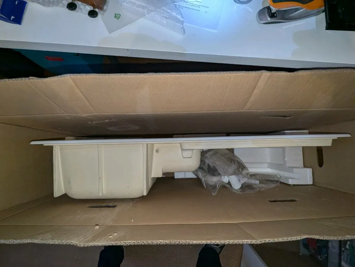 Villeroy & Boch Architectura Ceramic Kitchen Sink - Image 2