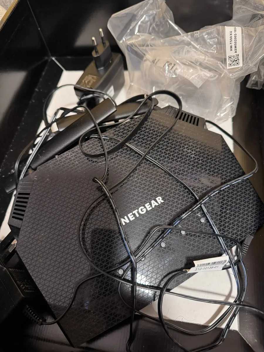 NETGEAR Wifi 6 (RAX10) | AX1800 WiFi Router (Used) - Image 2