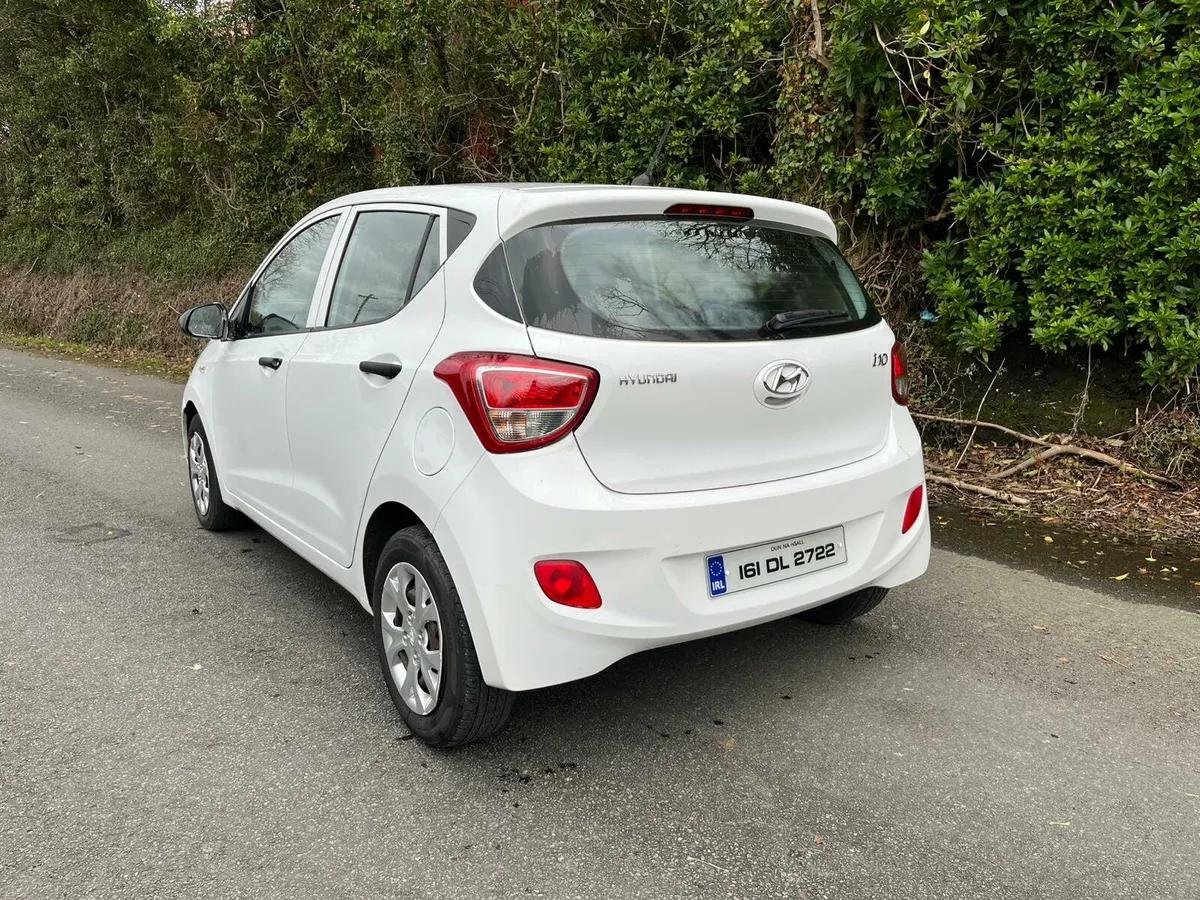Hyundai i10 - Image 2