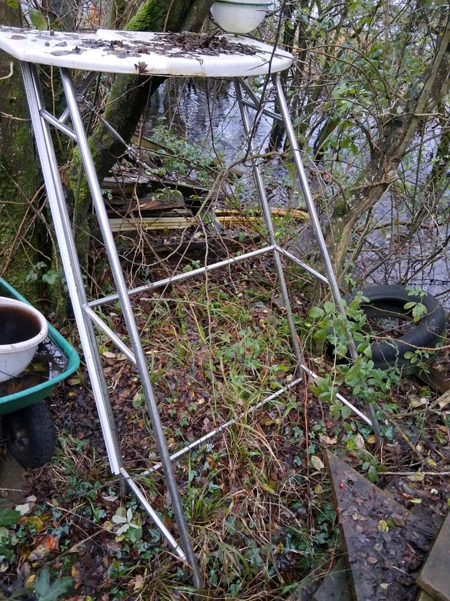 Radar Arch - Image 1