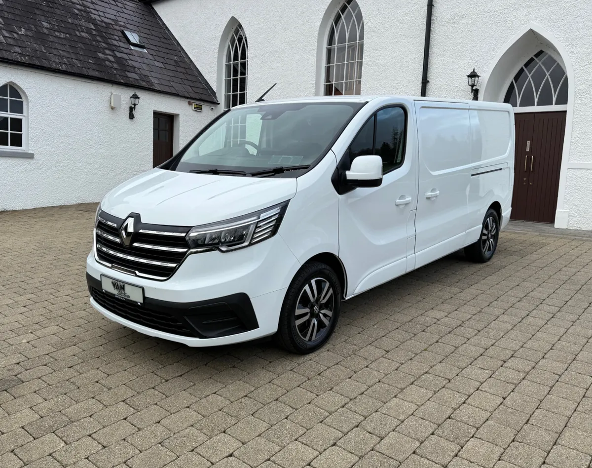 2023 (232reg) Renault Trafic 130bhp Lwb L2H1 - Image 3