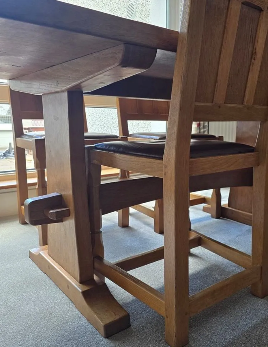 Vintage 'Beaver' Dining table and Chairs. - Image 2