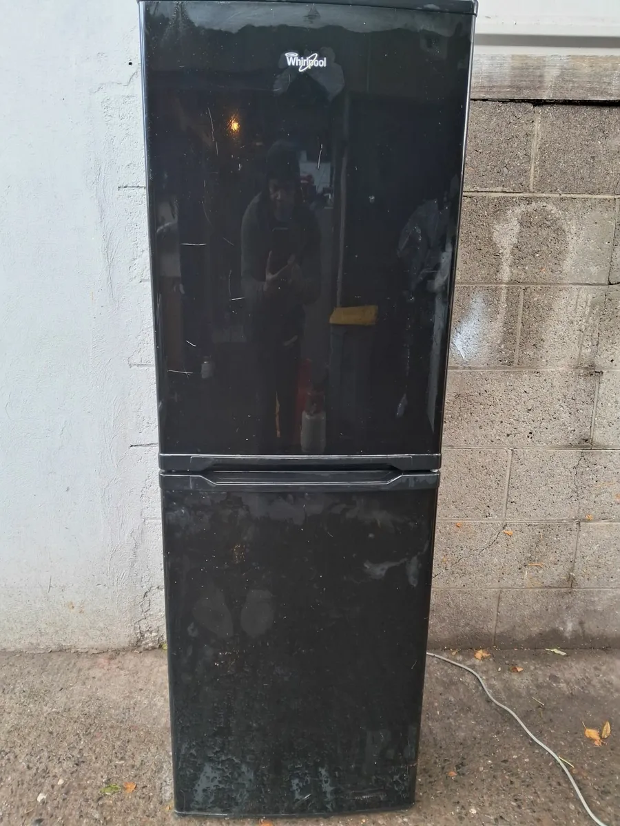 FRIDGE AND FREEZER - Image 4