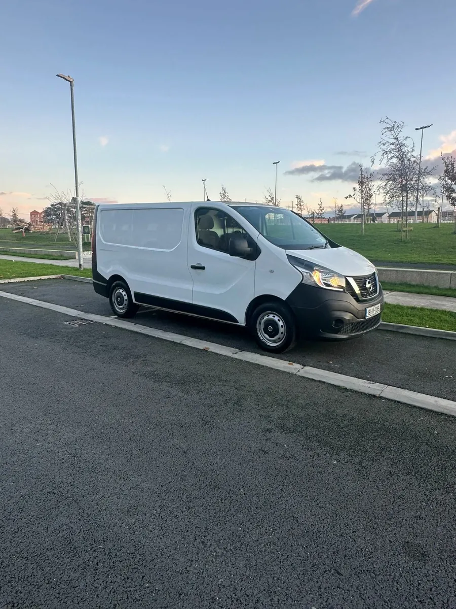 Nissan NV300 2018 (very low mileage) - Image 1