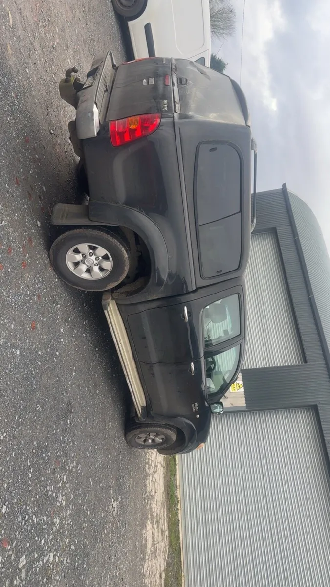 Hilux - Image 4