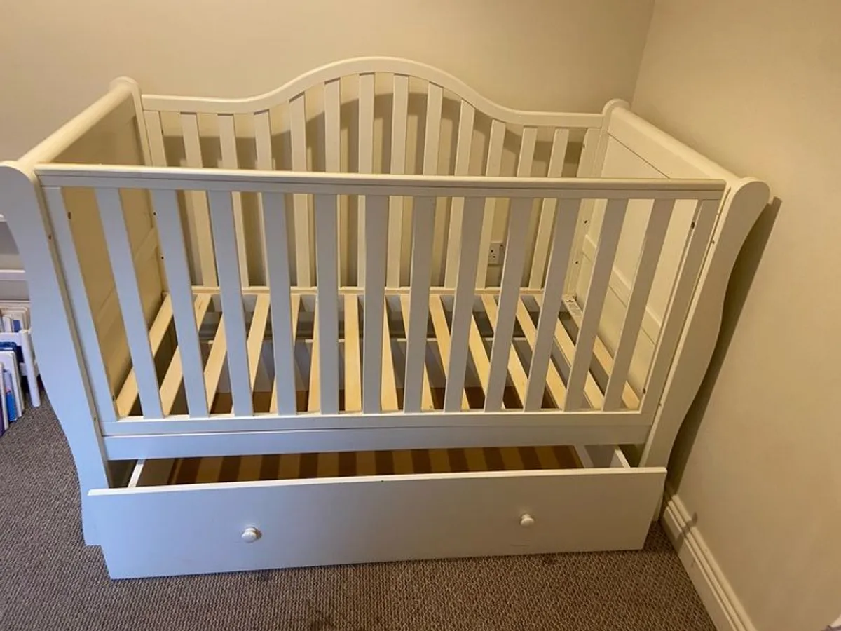 Cot bed - Image 1