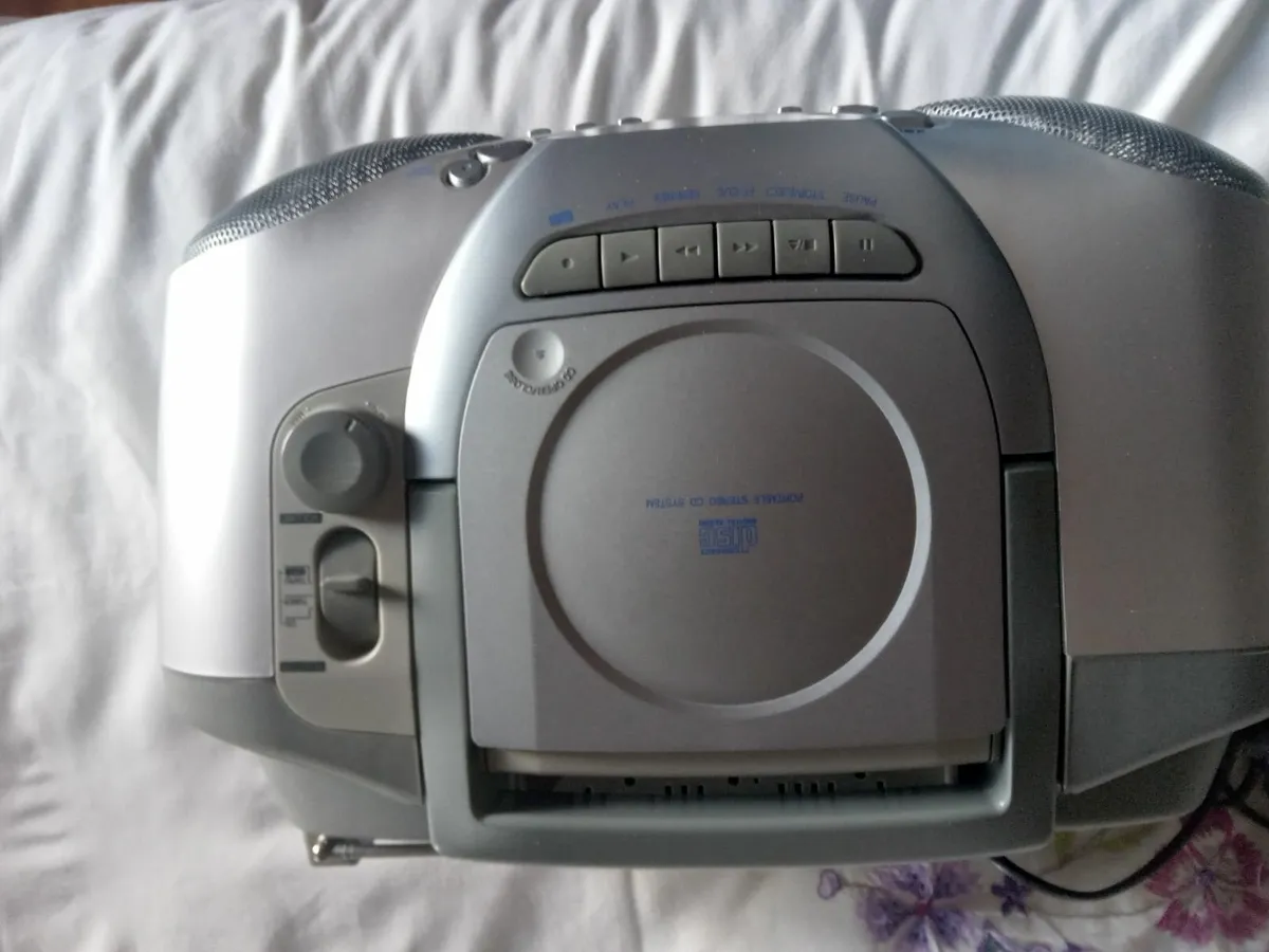 CD Player - Image 2