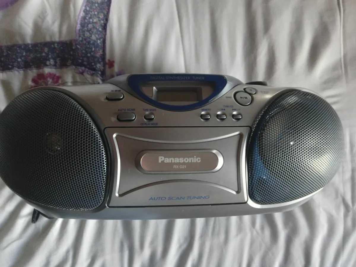 CD Player - Image 3