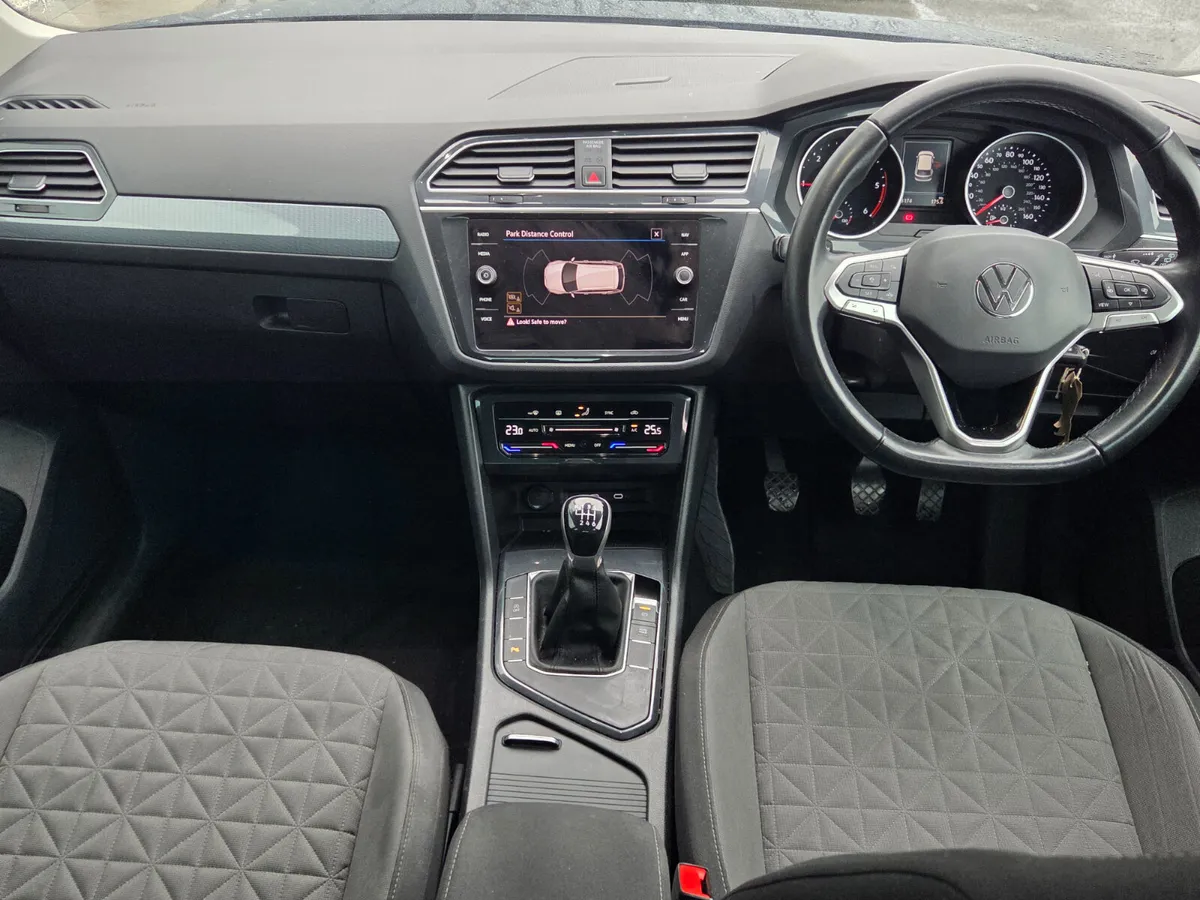 Volkswagen Tiguan 2021 - Image 4