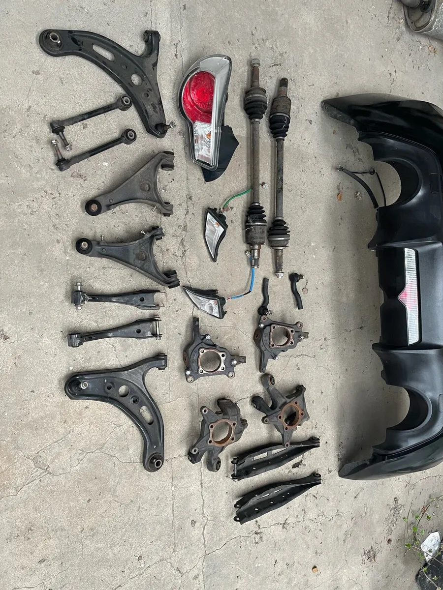 GT86 Parts - Image 1