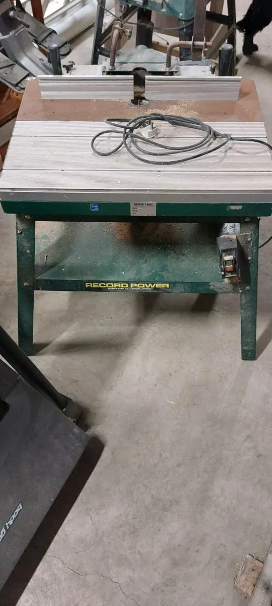 ROUTER + TABLE + DUST EXTRACT - Image 1