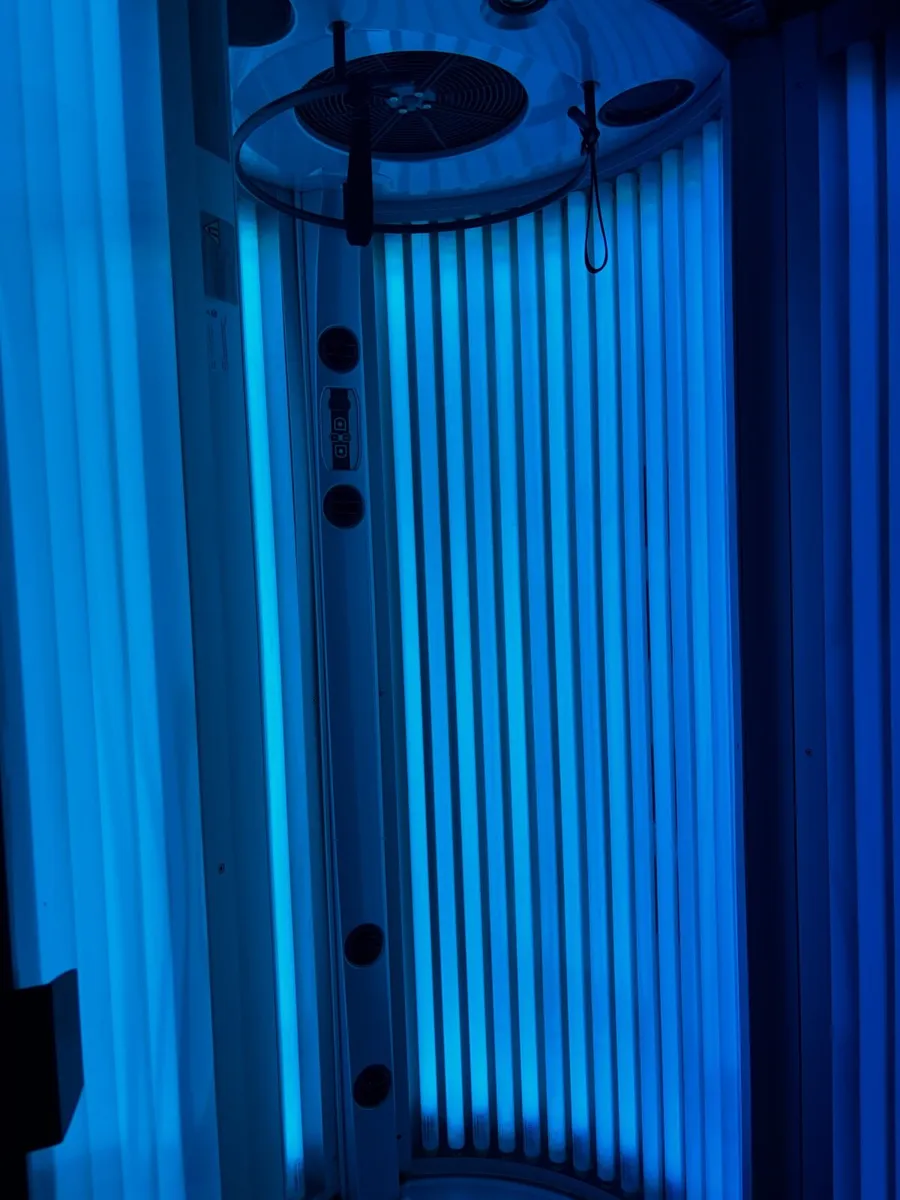 Stand Up Sunbed - Image 2
