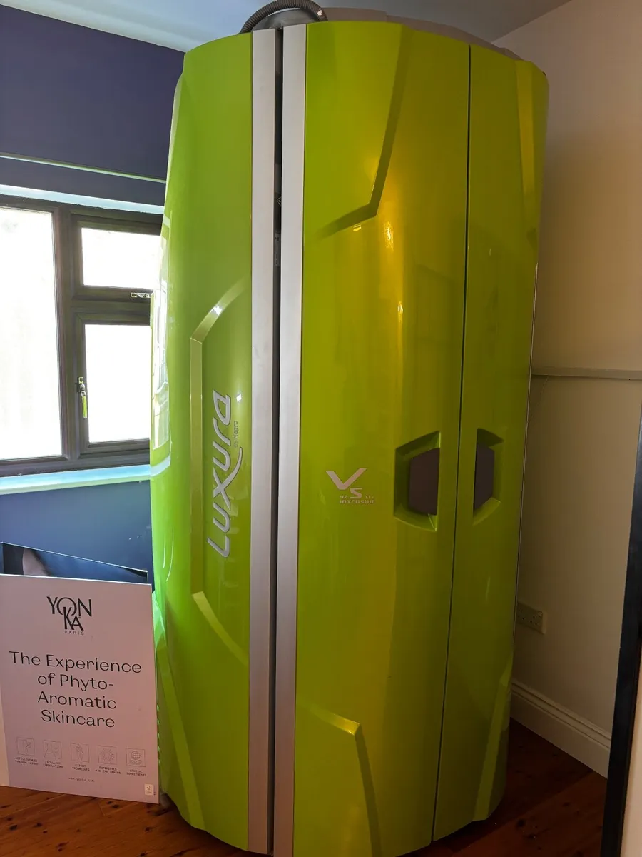 Stand Up Sunbed - Image 1