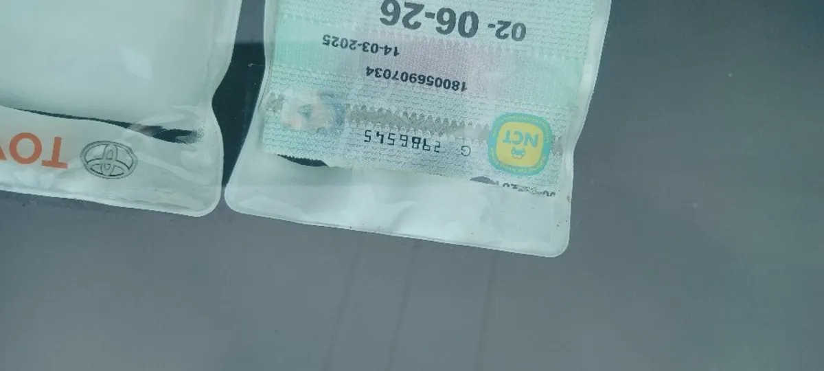 Toyota Yaris 2015 Hybrid - Image 3