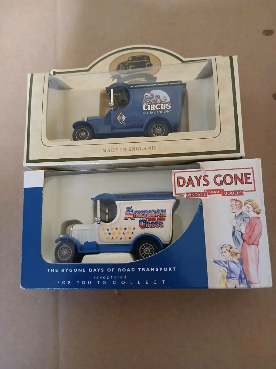 LIMITED EDITION CIRCUS  MODELS - Image 4