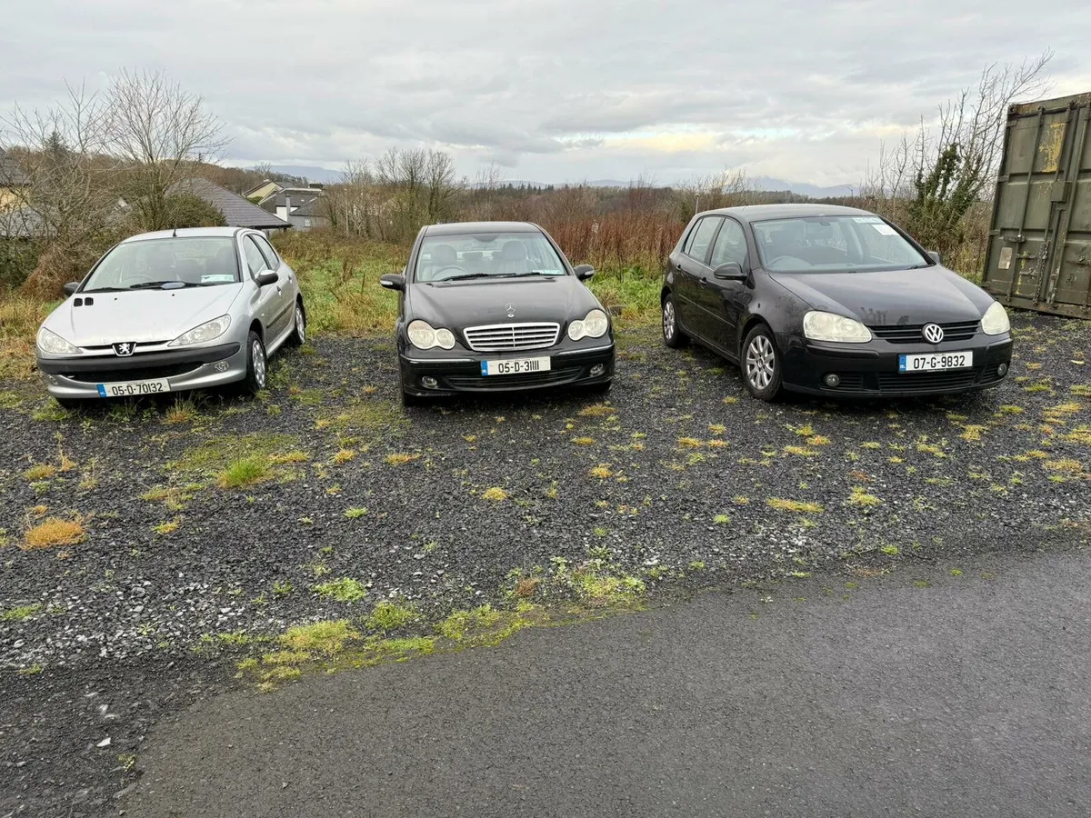 2007 Volkswagen Golf - Image 1