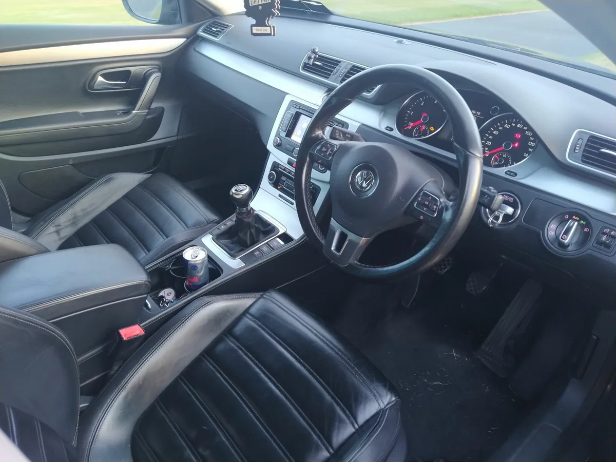 Volkswagen Passat CC 2011 - Image 3