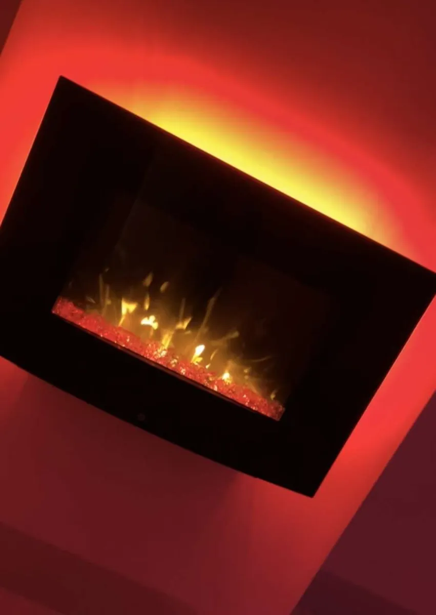 Dimplex wall mounted electric fireplace - Image 3