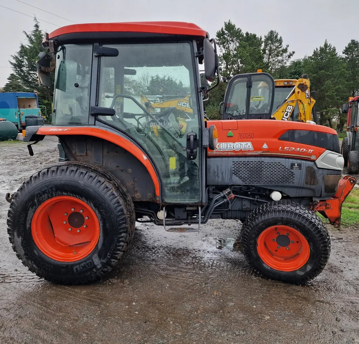 Kubota L5240-II 54hp Compact Tractor - Image 4
