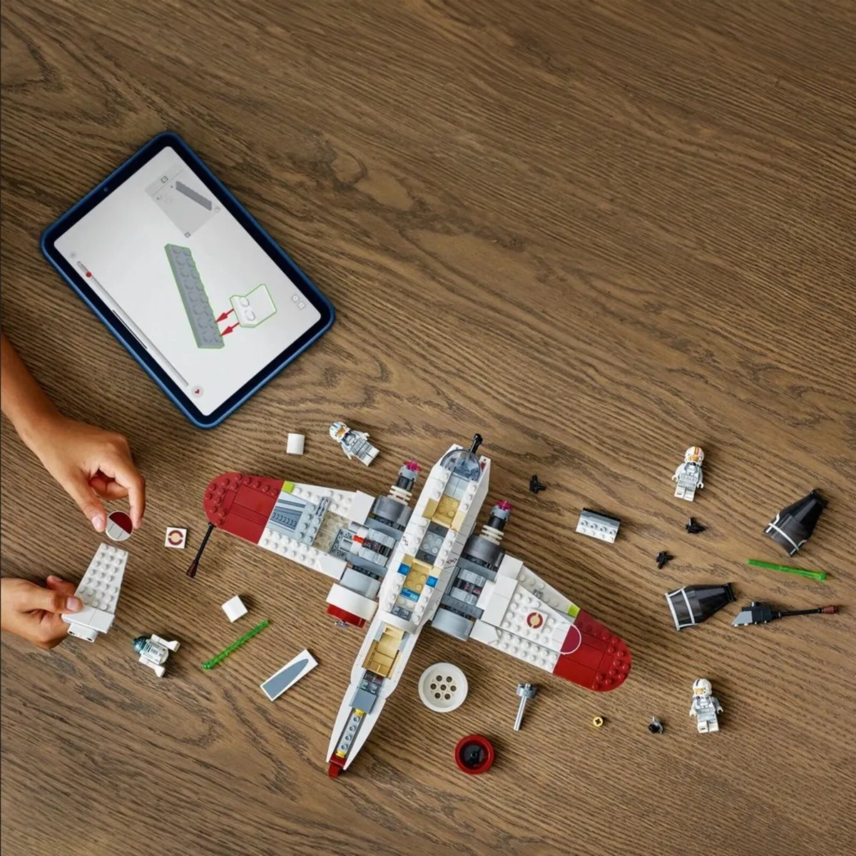 LEGO Star Wars 75402 ARC-170 Starfighter Set - Image 4