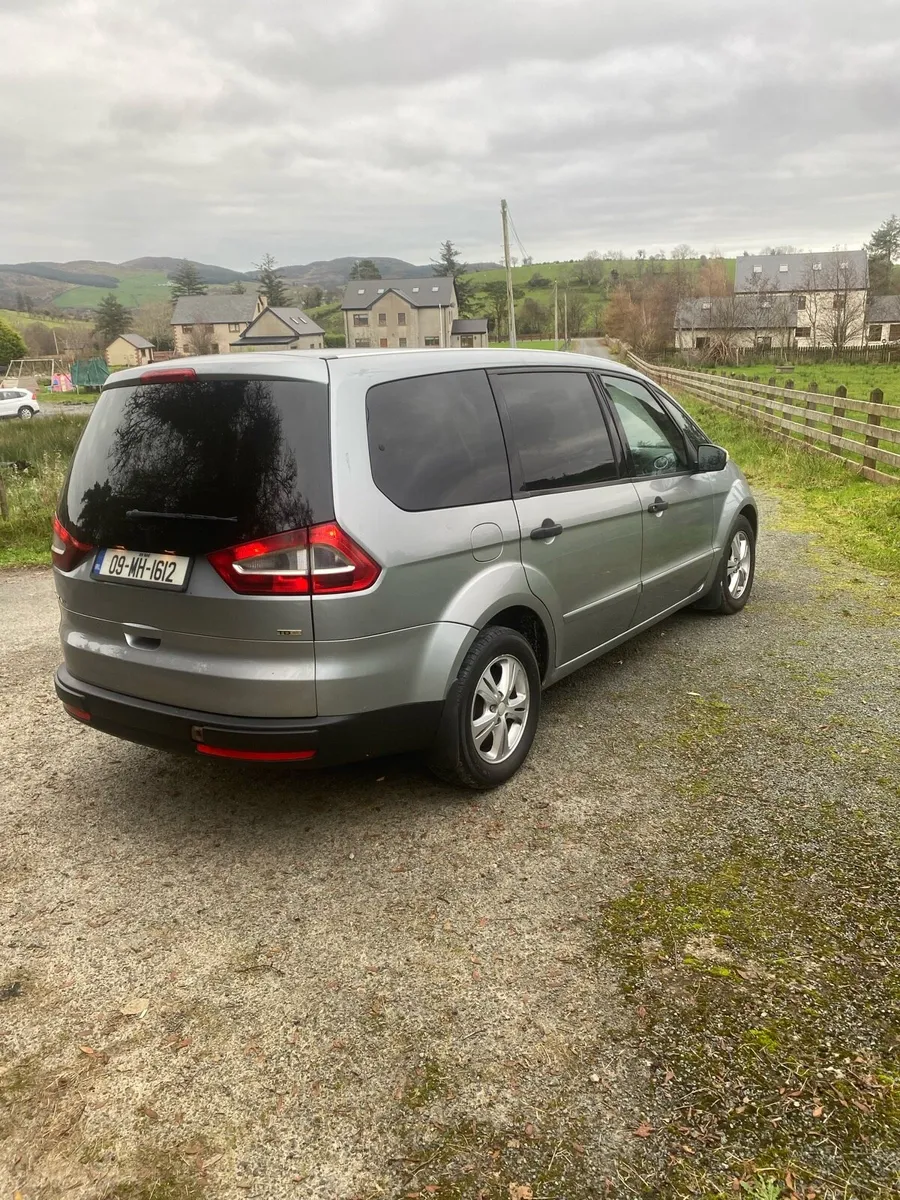 Ford Galaxy - Image 3