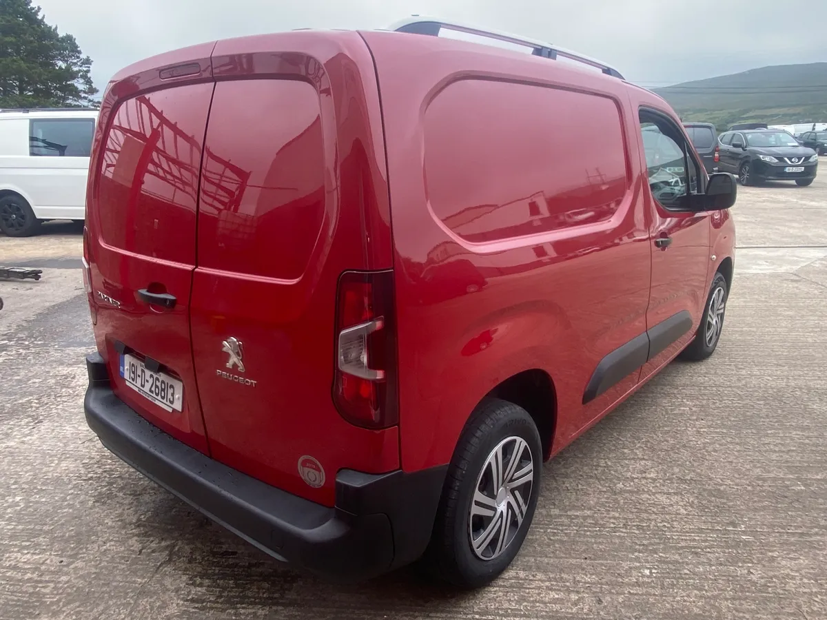 2019 CITROEN BERLINGO 1.6 new cvrt finance - Image 2
