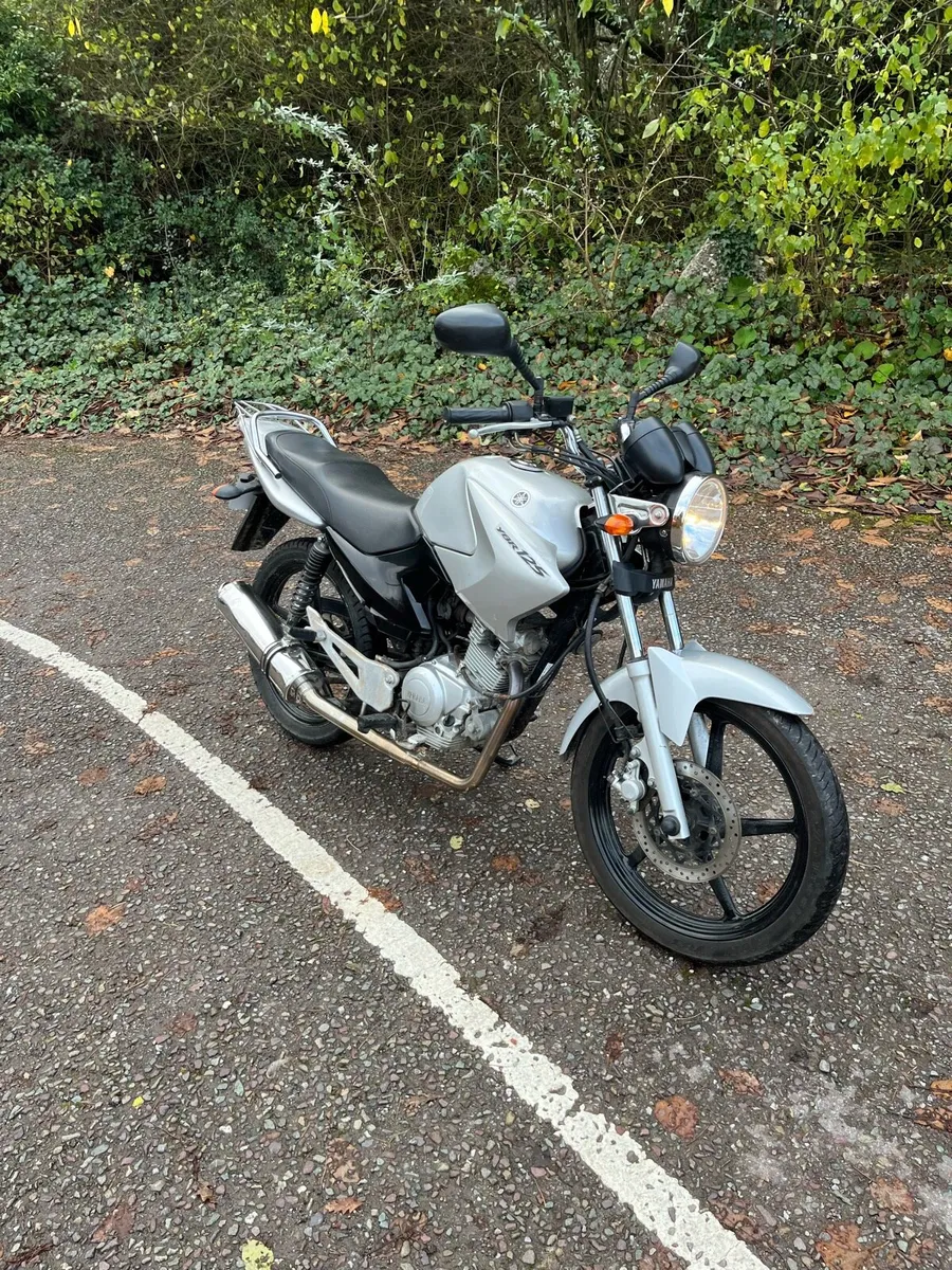 Yamaha YBR 125 2015 - Image 2