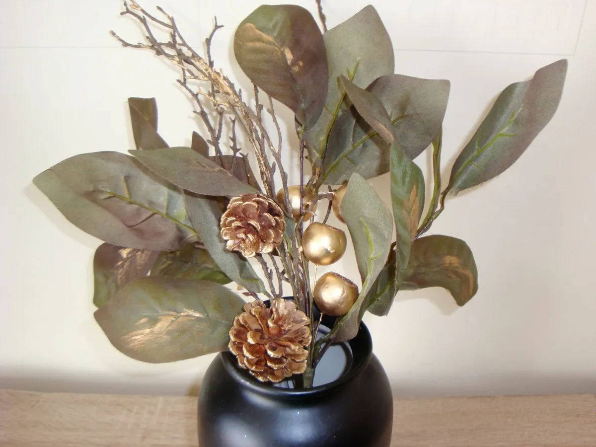 FOUR gilded magnolia leaf spray pick - Image 4