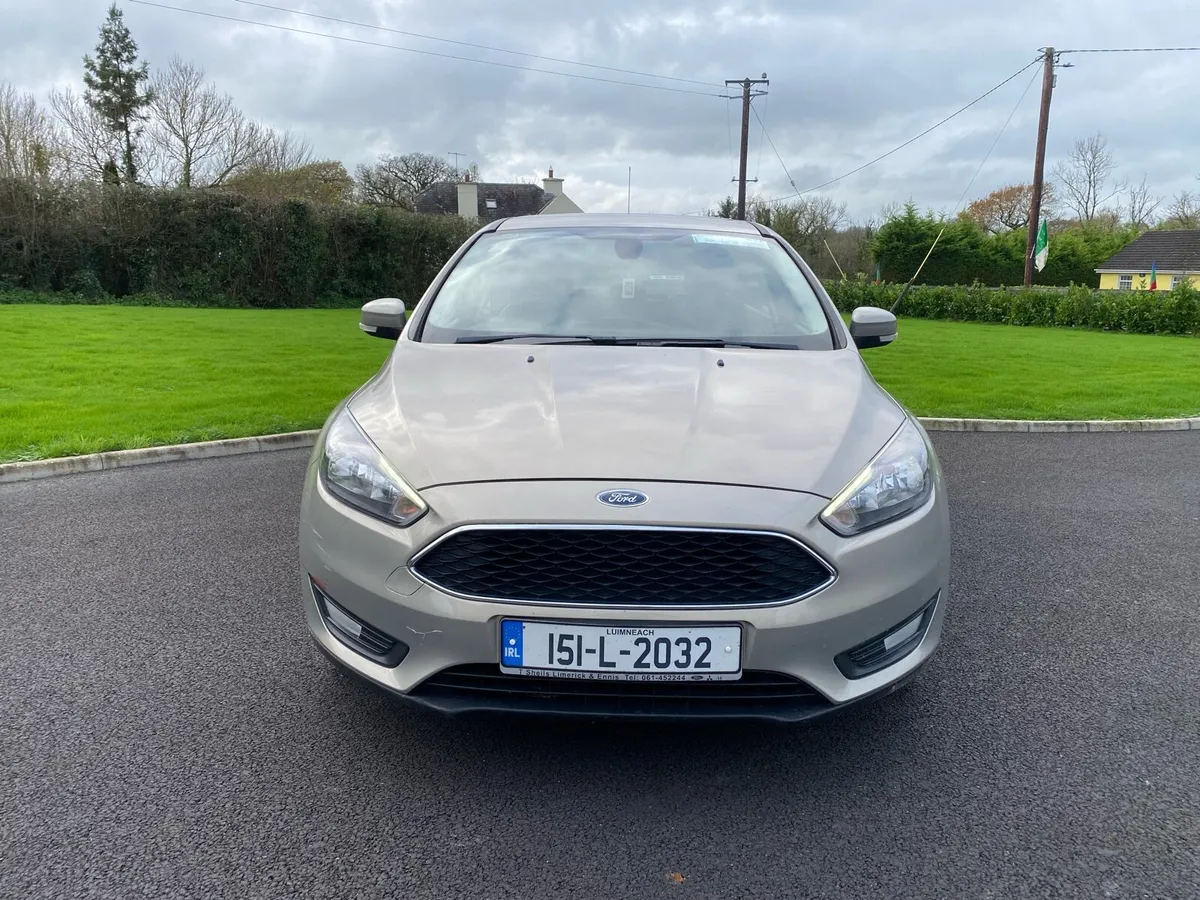 2015 Ford Focus Diesel Saloon Low Kms 2 Owners - Image 3