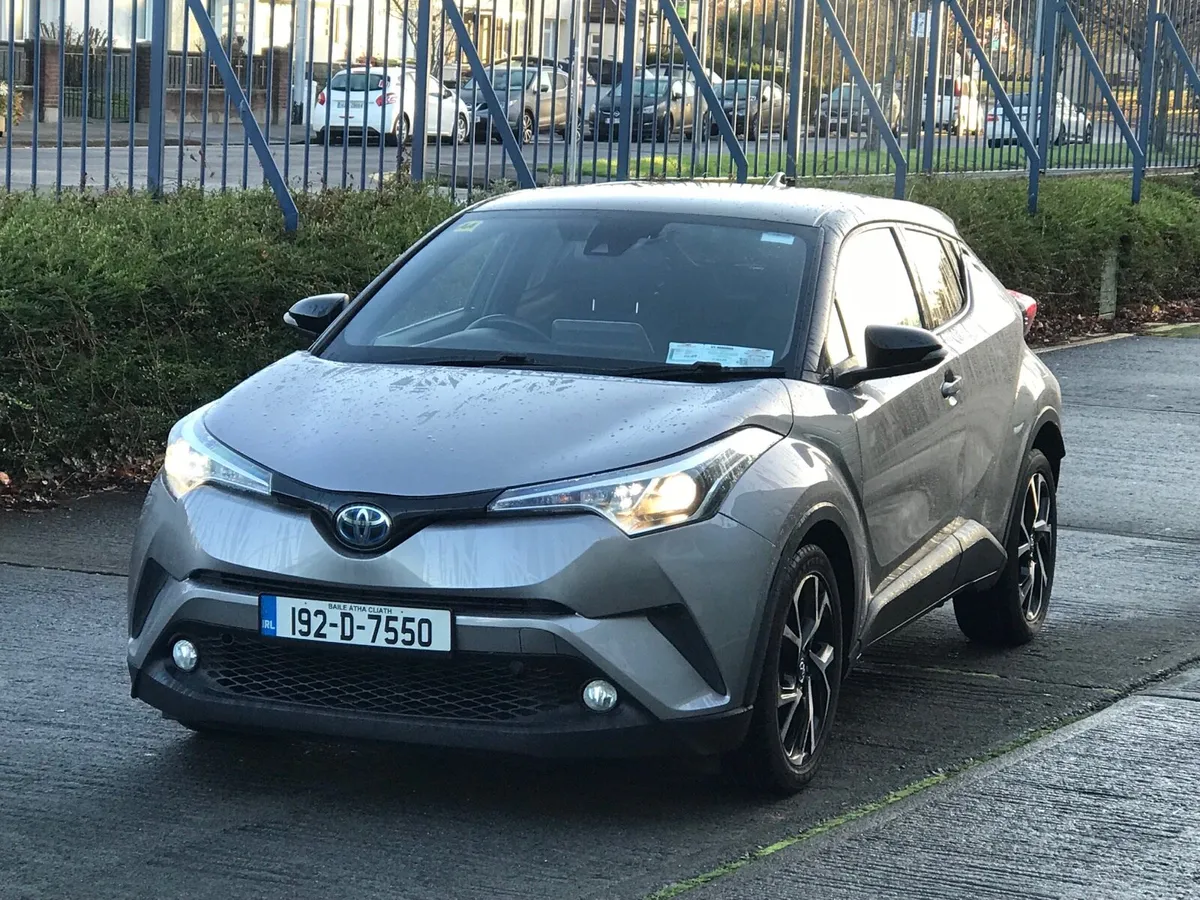 Toyota C-HR hybrid Automatic - Image 4