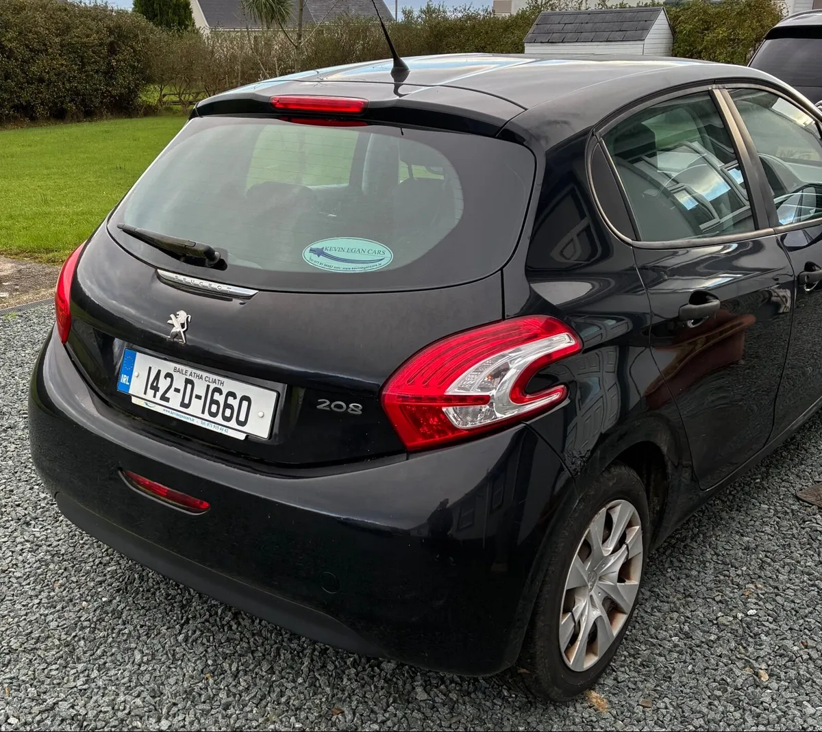Peugeot 208 2014 - Image 2