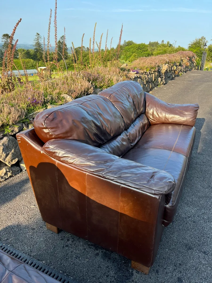 3 Piece Leather Couch - Image 1