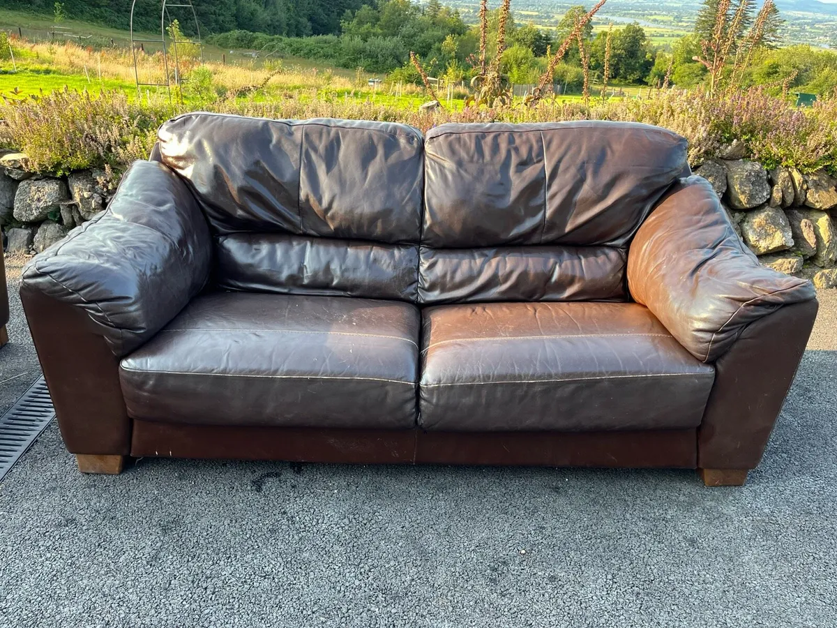 3 Piece Leather Couch - Image 2