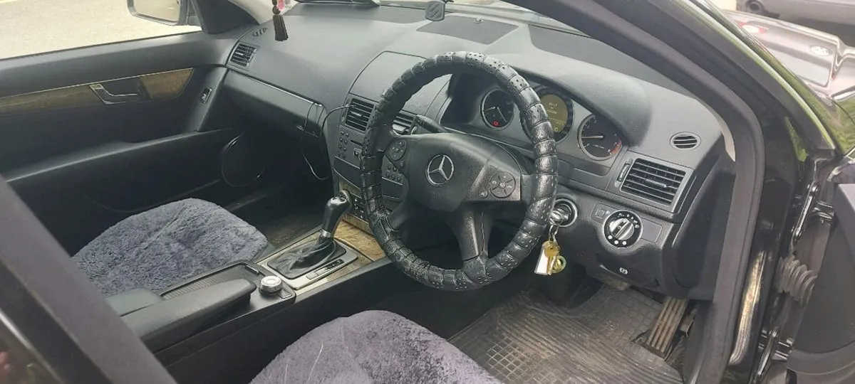 Mercedes-benz 180c kompressor 2008 - Image 3