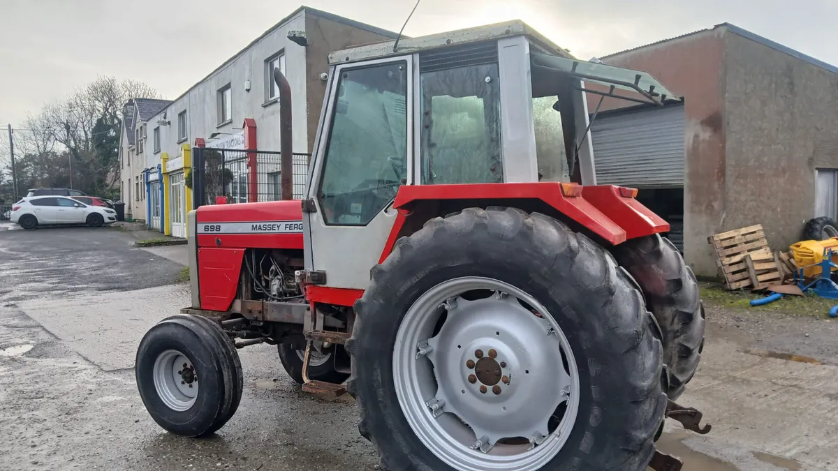 1984 Massey Ferguson 698 - Image 3
