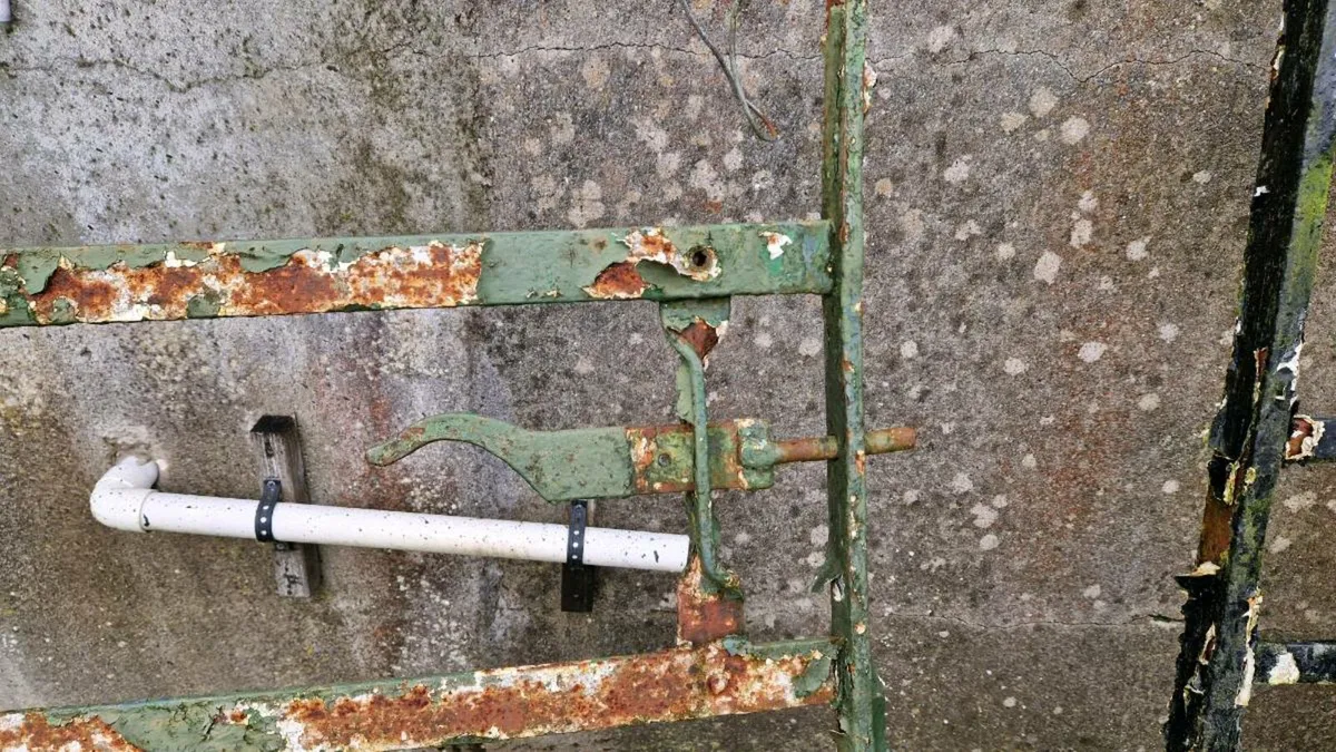 Old Blacksmith Gates - Image 4