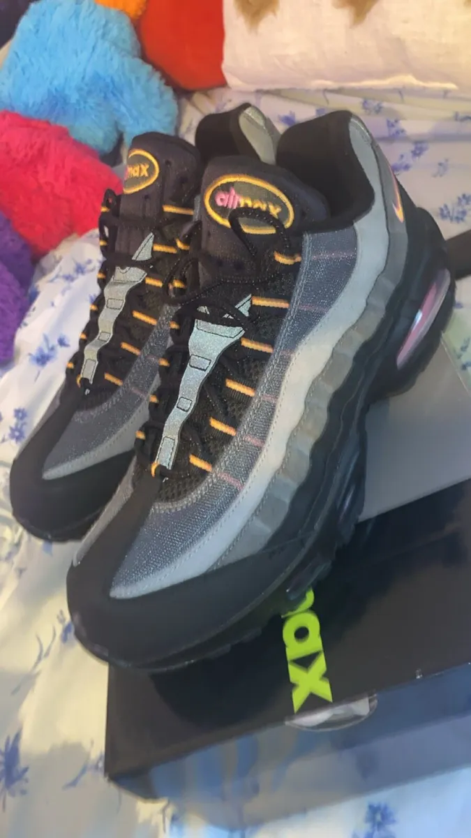 Nike 95s - Image 2