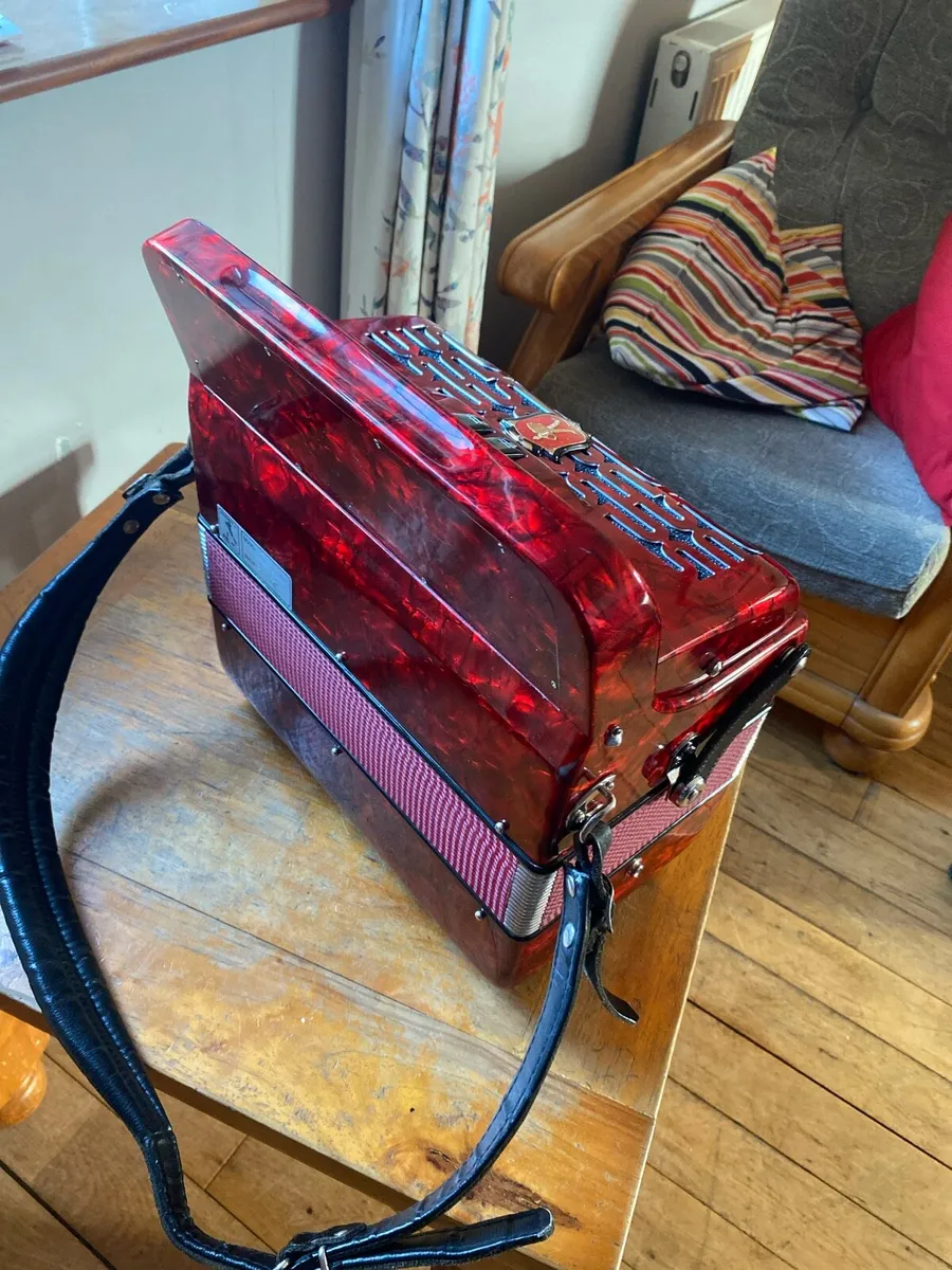Red Paolo Soprani Accordian - Image 3
