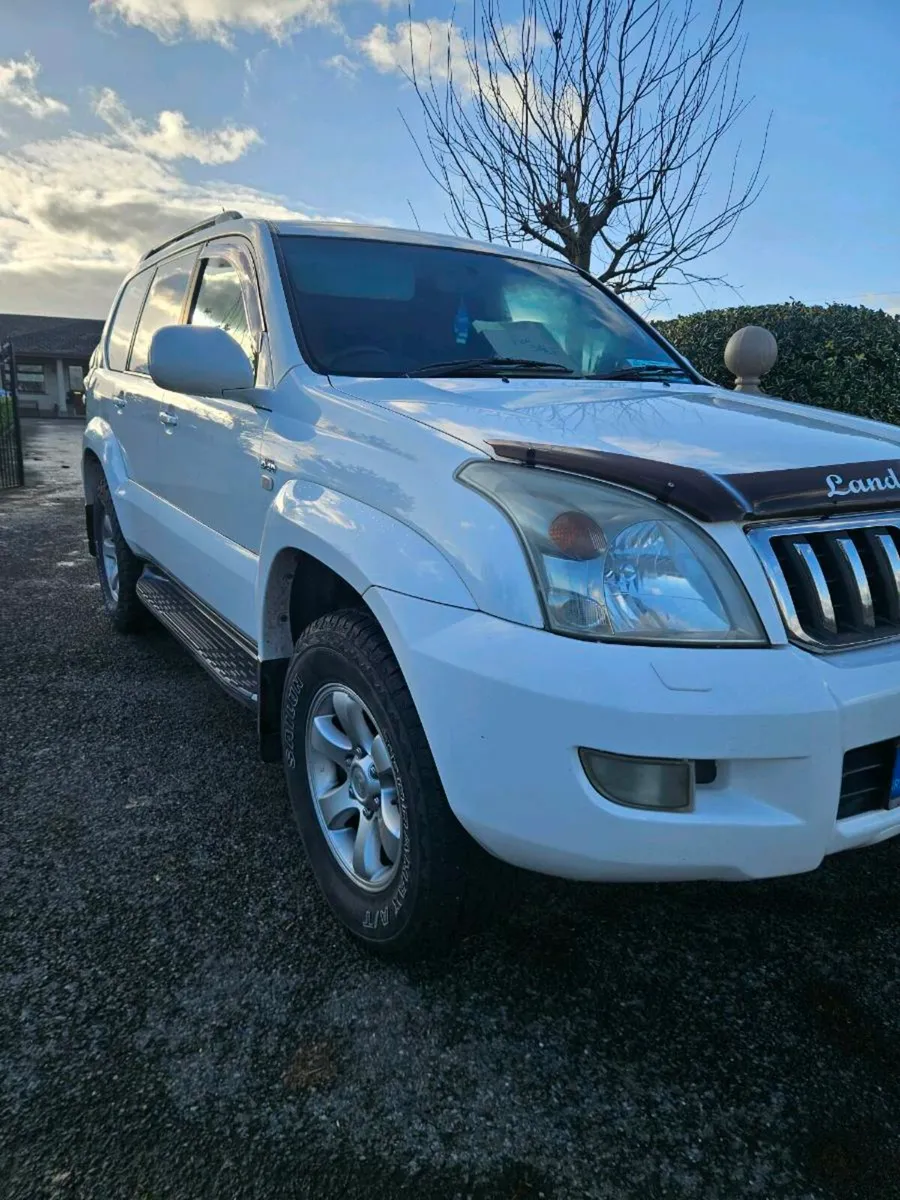 Toyota Landcruiser - Image 4