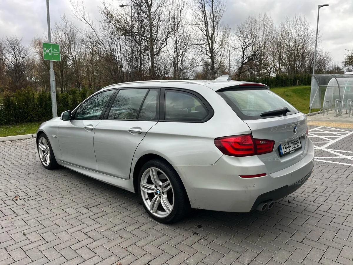 BMW 520 estate msport - Image 3