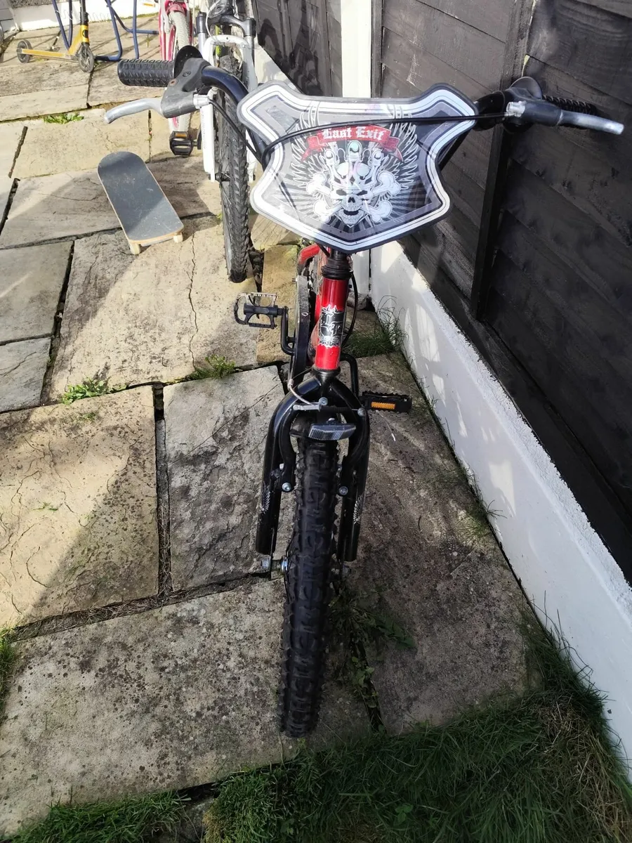 East Exit kids bike - Image 1