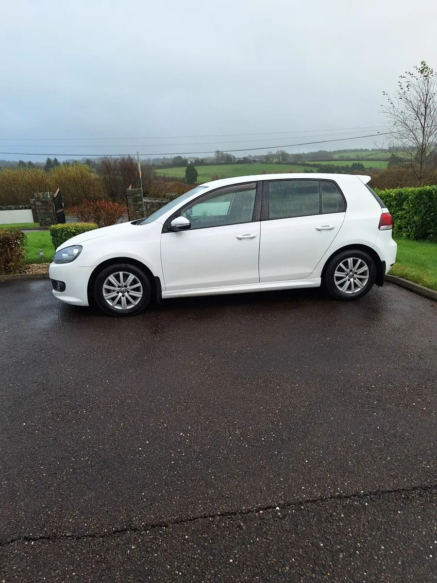 Volkswagen Golf 2011 - Image 3