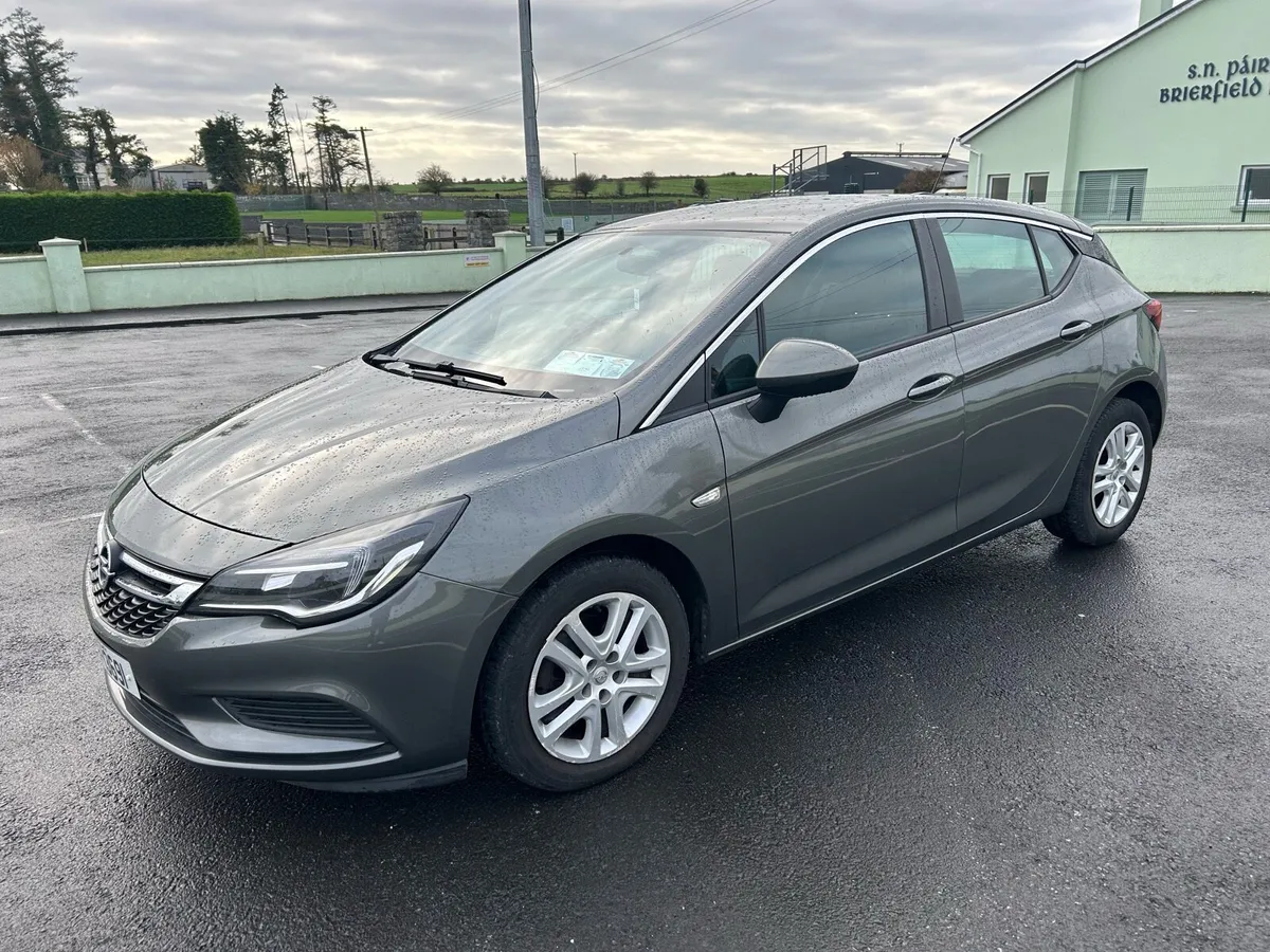 2017 Opel Astra Diesel - Image 3