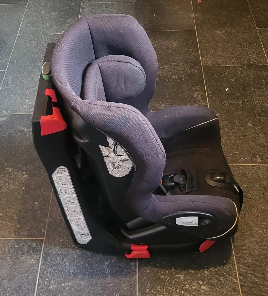 Car seat - Image 2