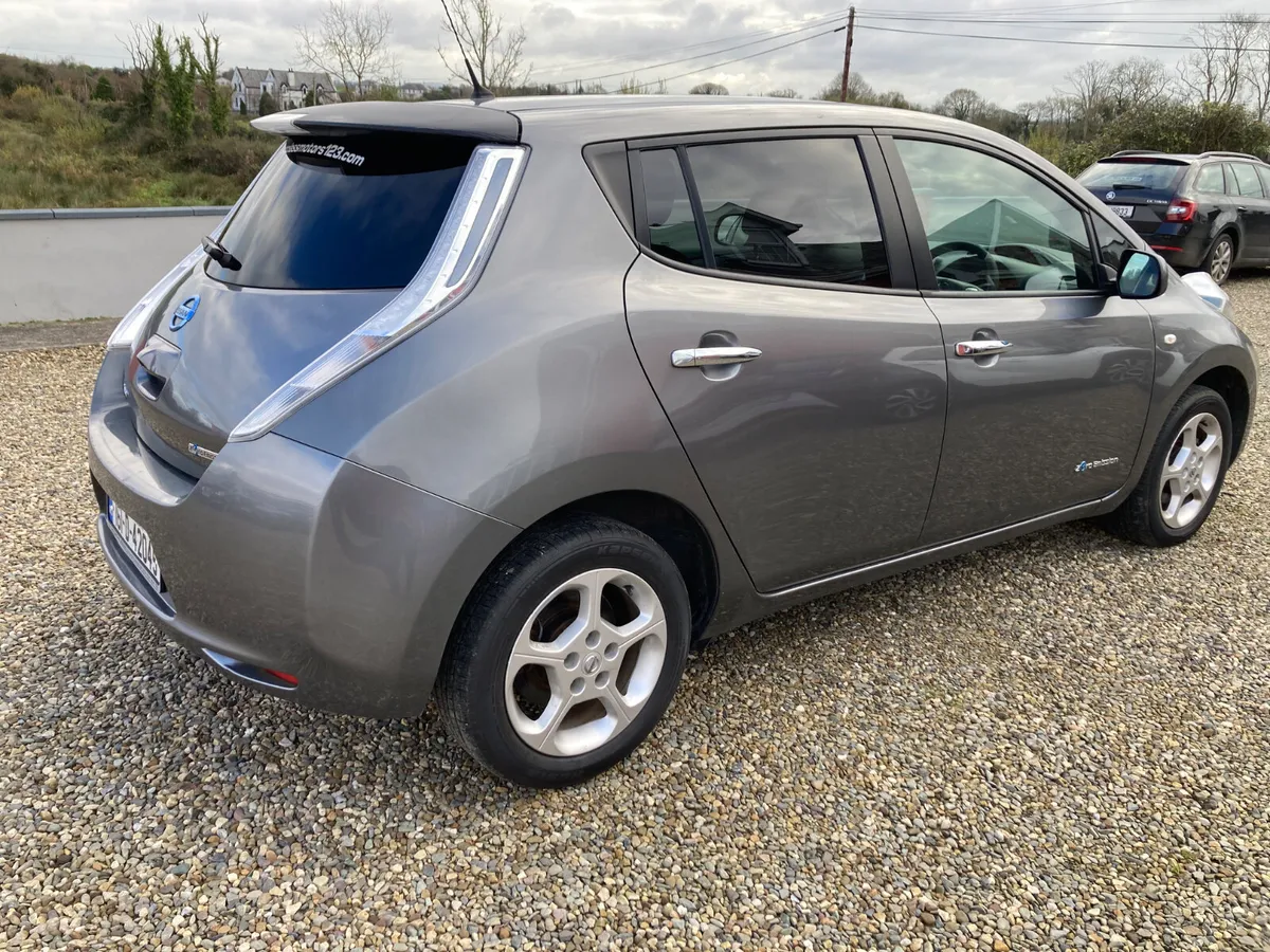 Nissan Leaf 2016 electric - Image 4