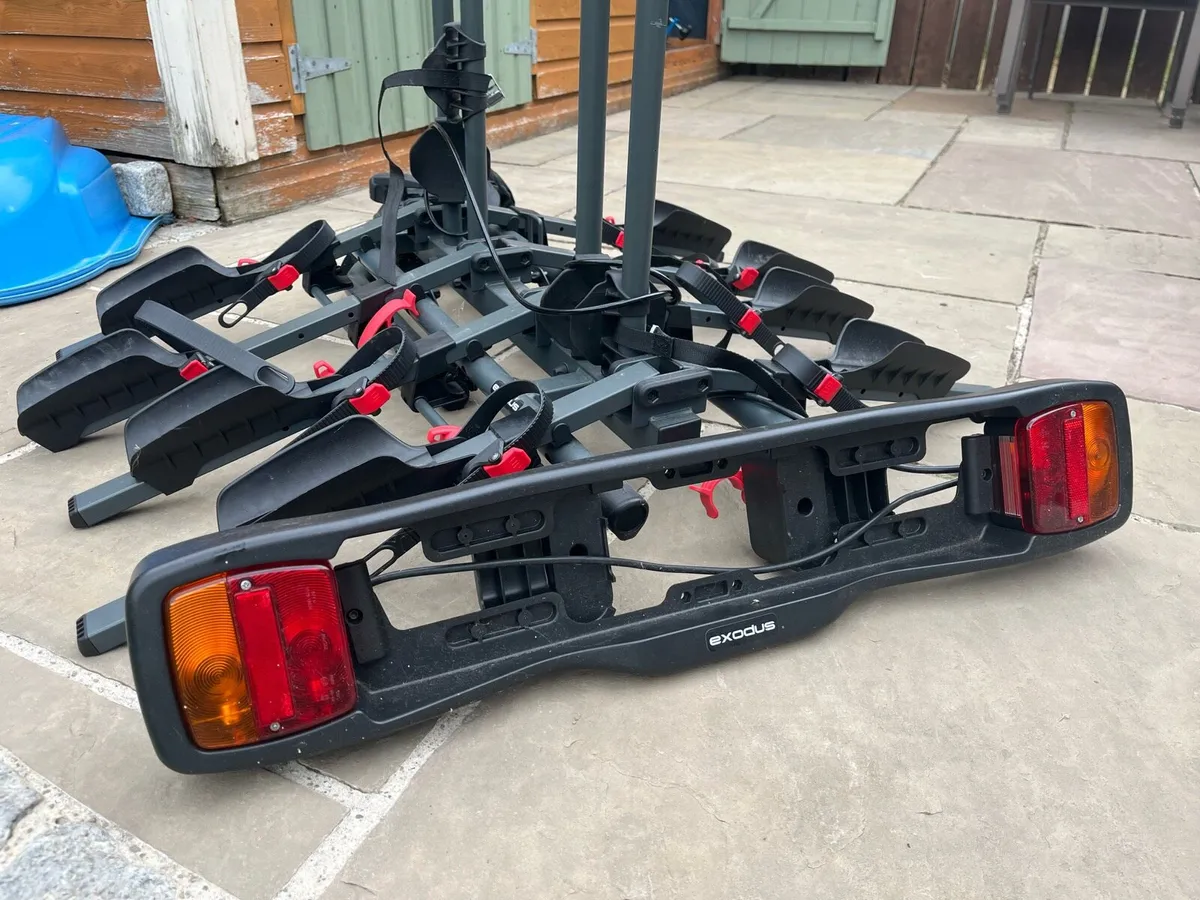 Halfords exodus 4 bike towbar rack - Image 3